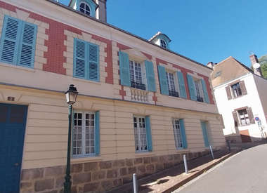 Maison 6 Pièces 245 m²