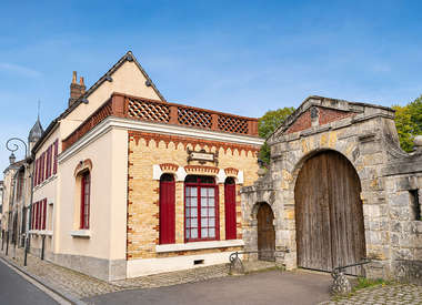 Maison 7 Pièces 236 m²